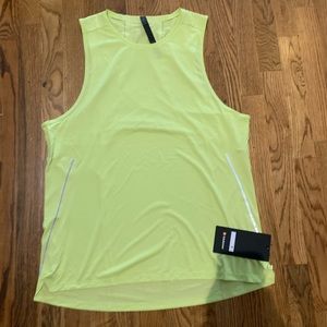 Men’s Lululemon Fast and Free Tank size Large NEW